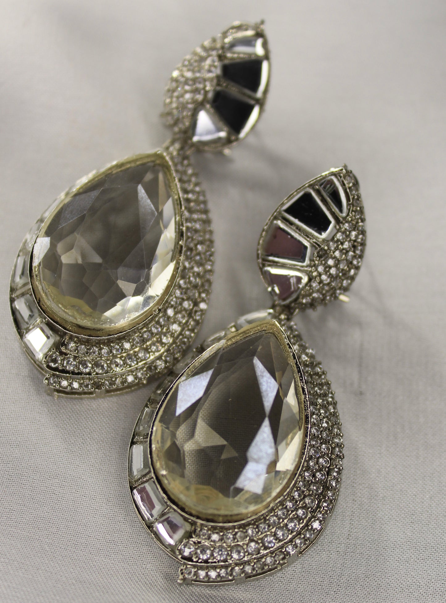 Aylin Ear Ring