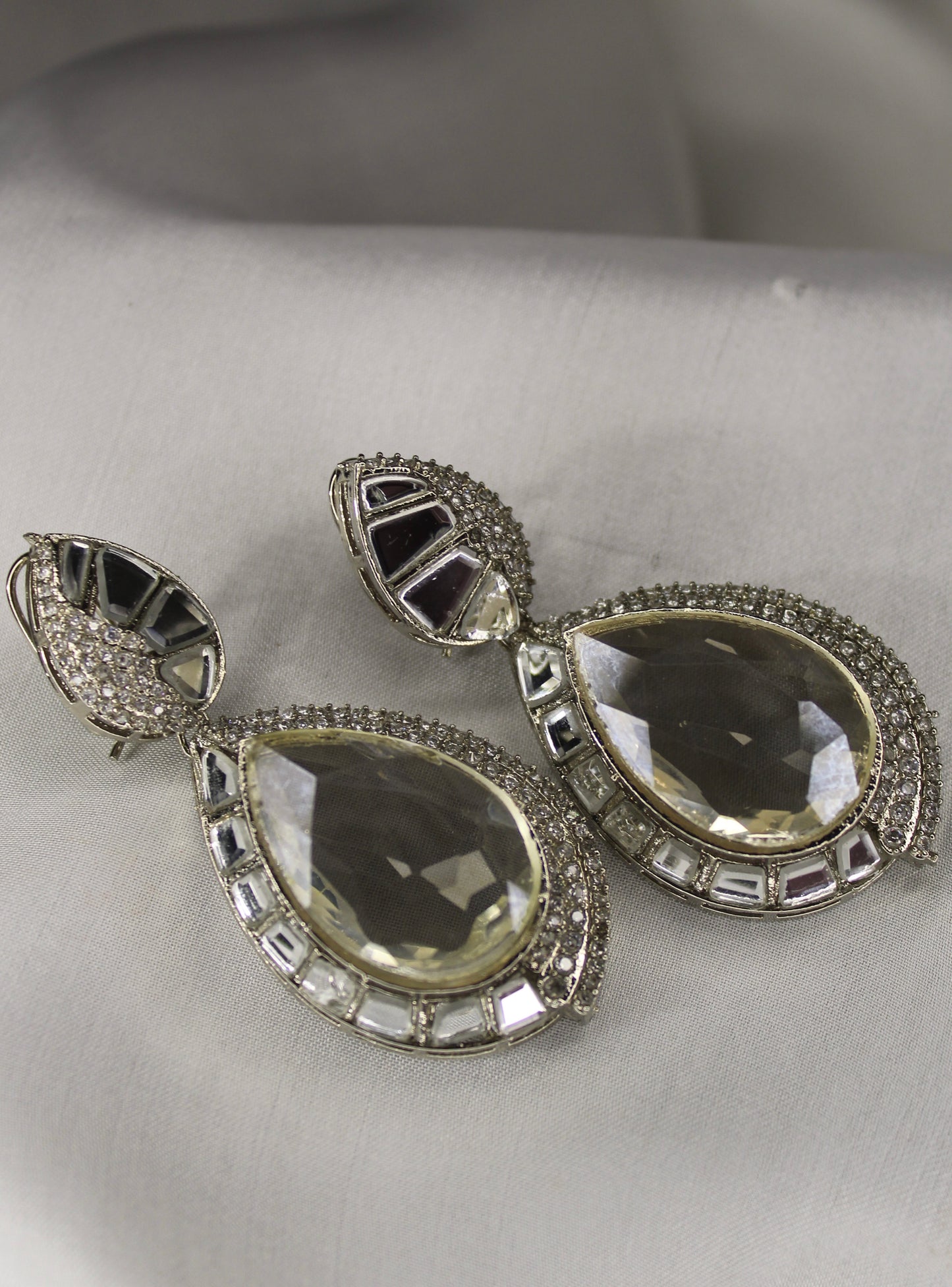 Aylin Ear Ring