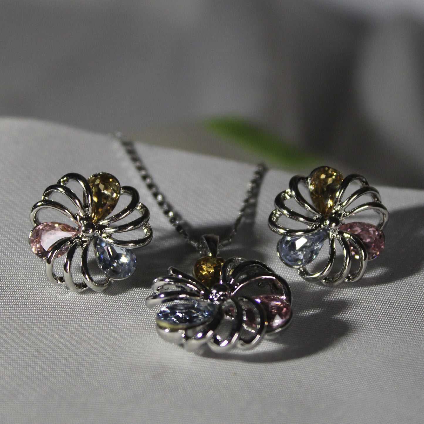 Fleuris Locket Set