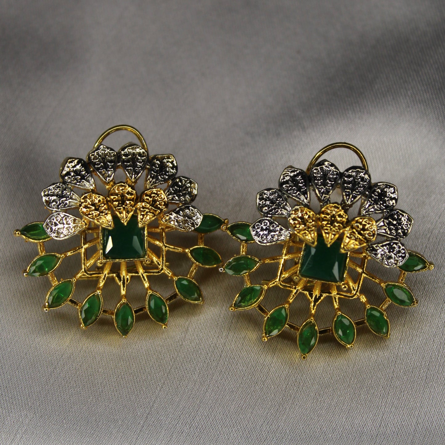 Sahane Elegant Ear Ring