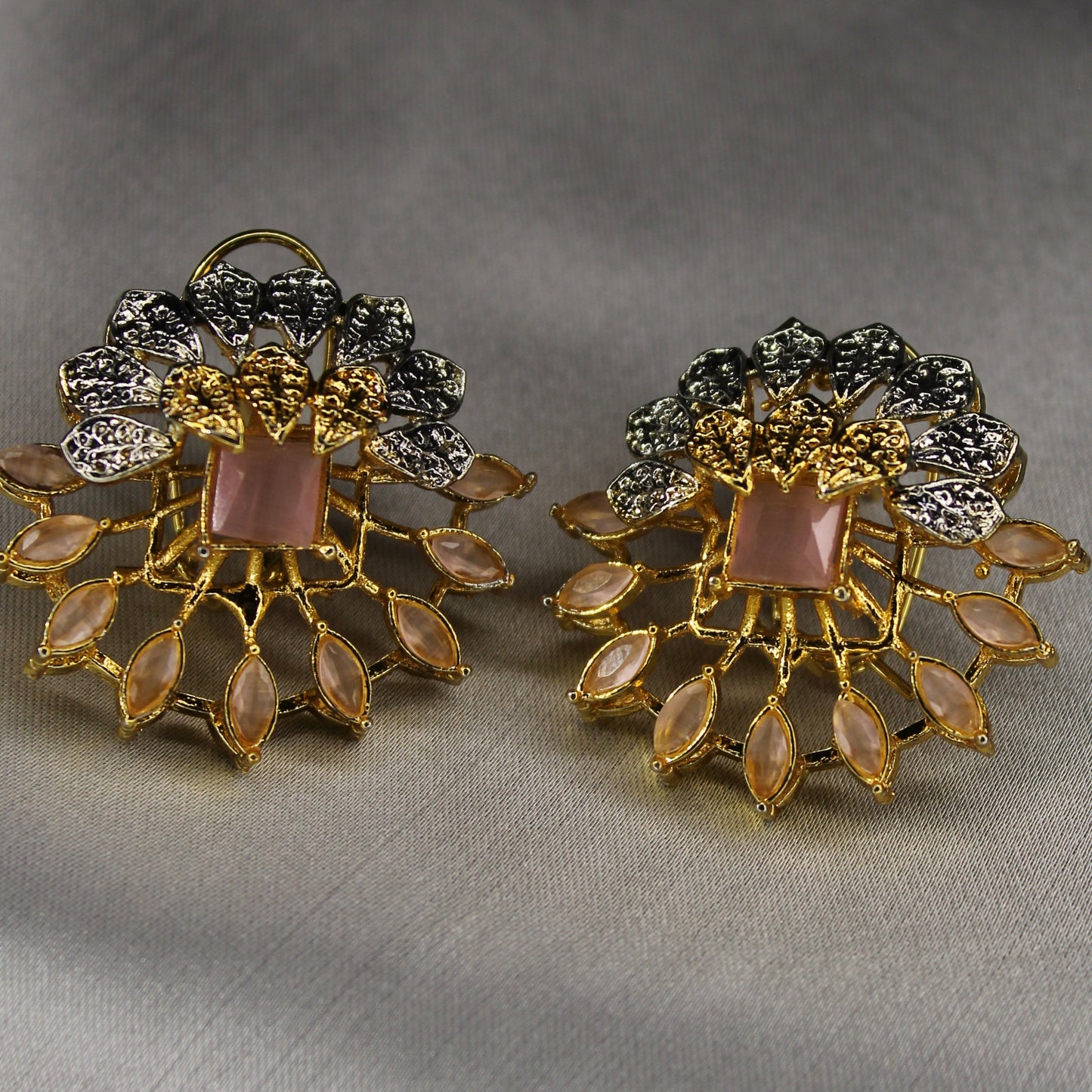 Sahane Elegant Ear Ring