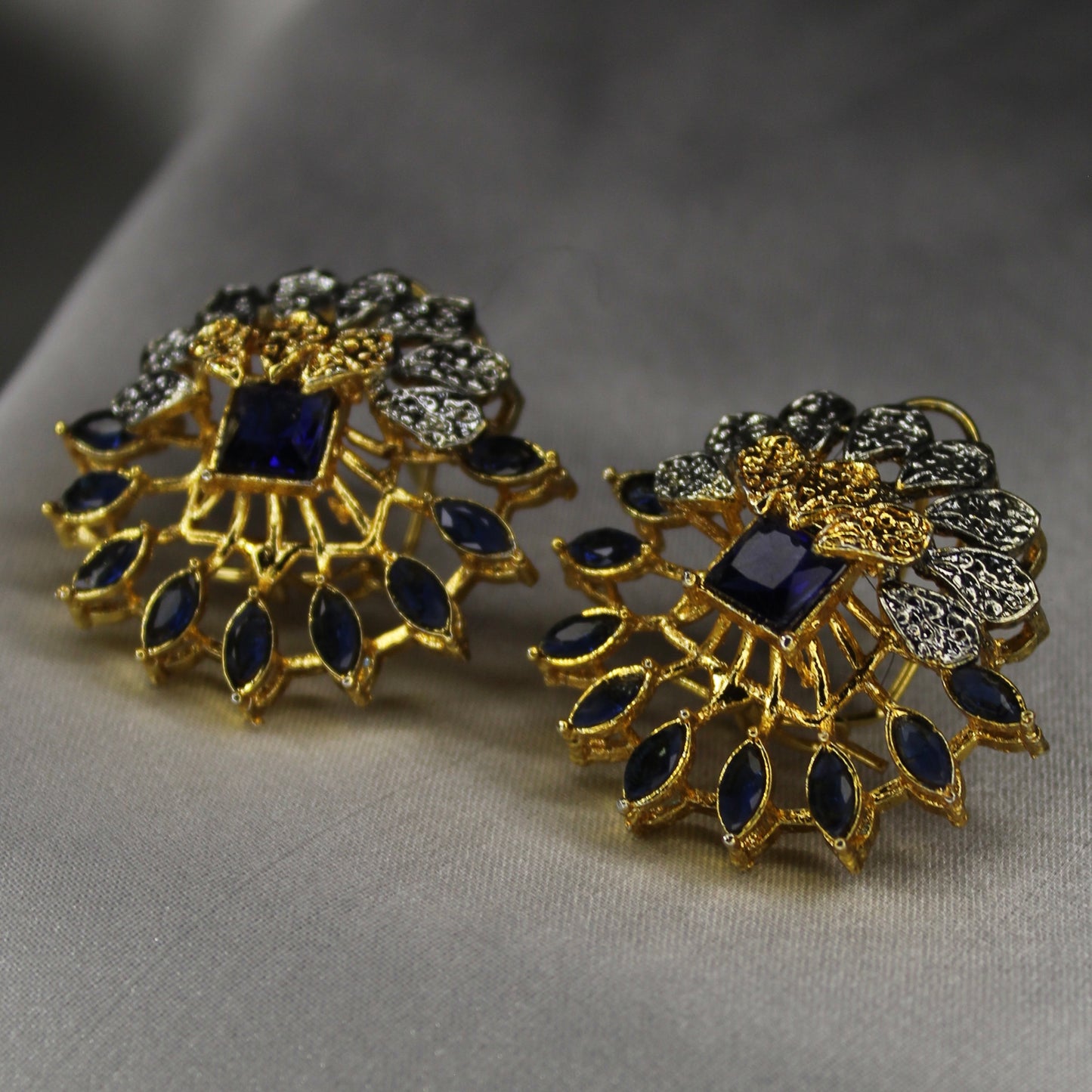 Sahane Elegant Ear Ring