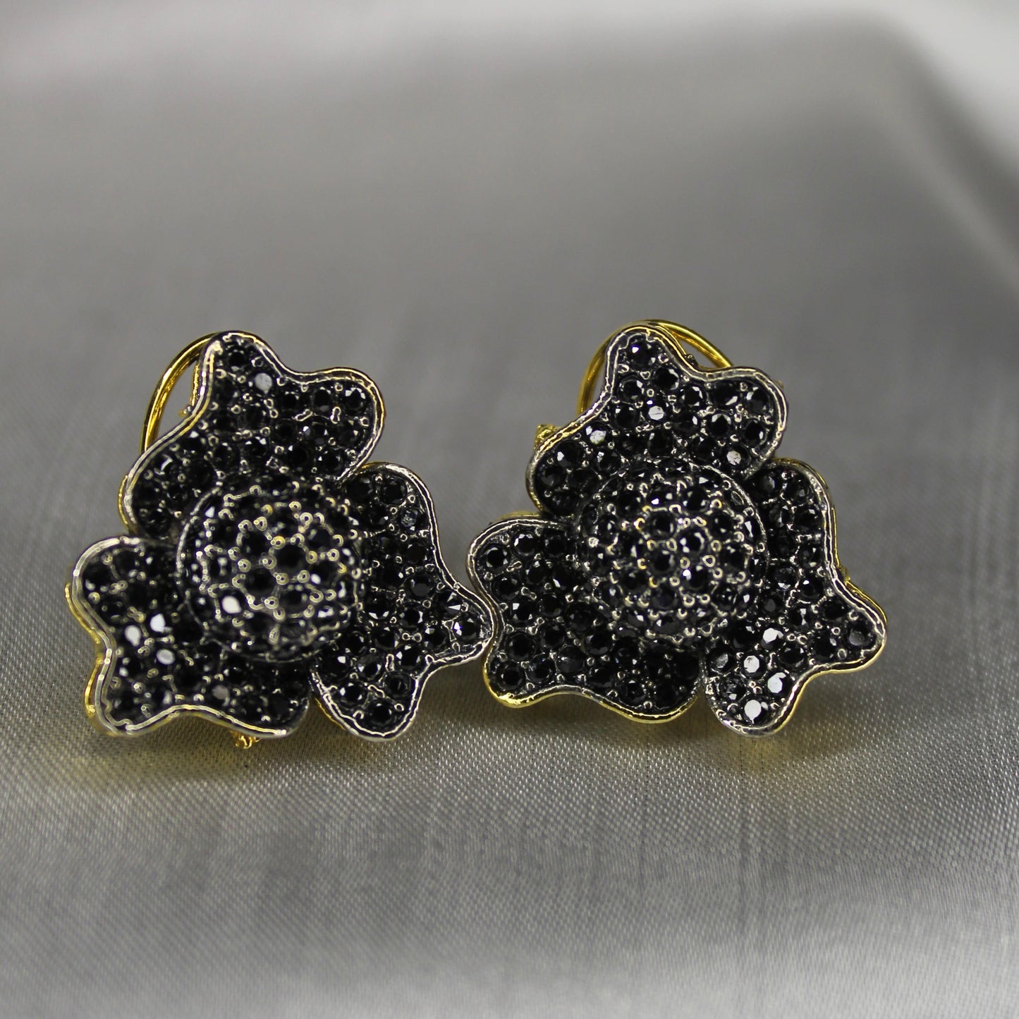 Gecenin Ear Ring