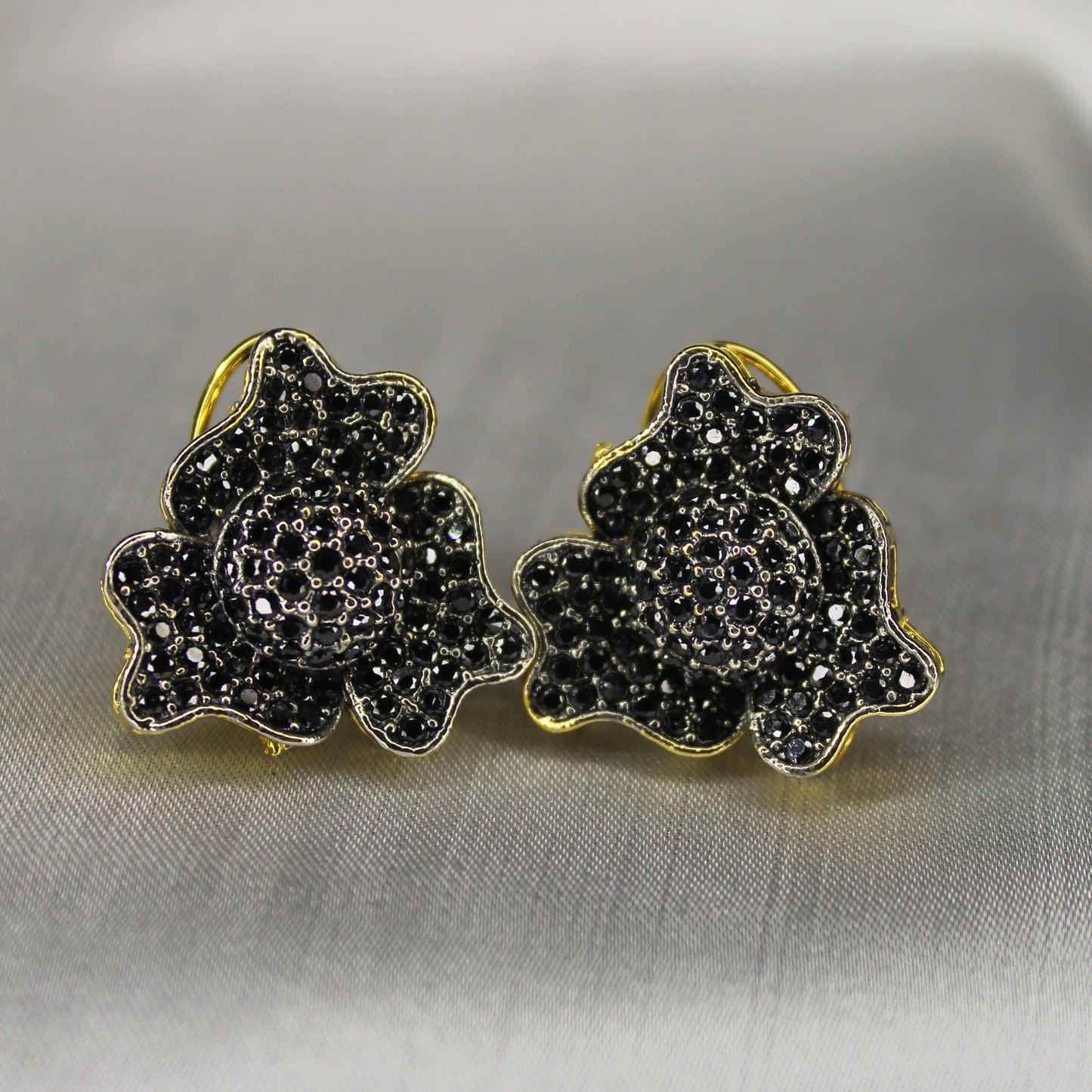 Gecenin Ear Ring
