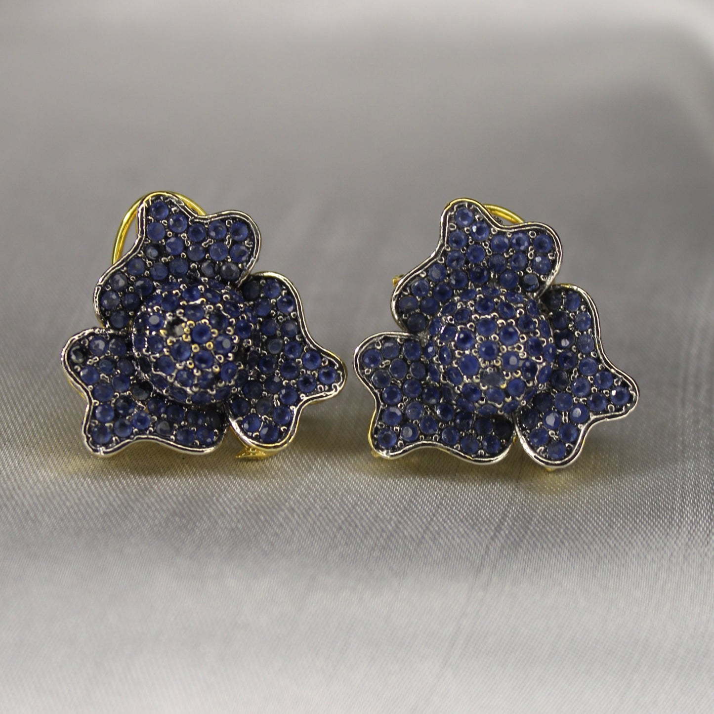 Gecenin Ear Ring