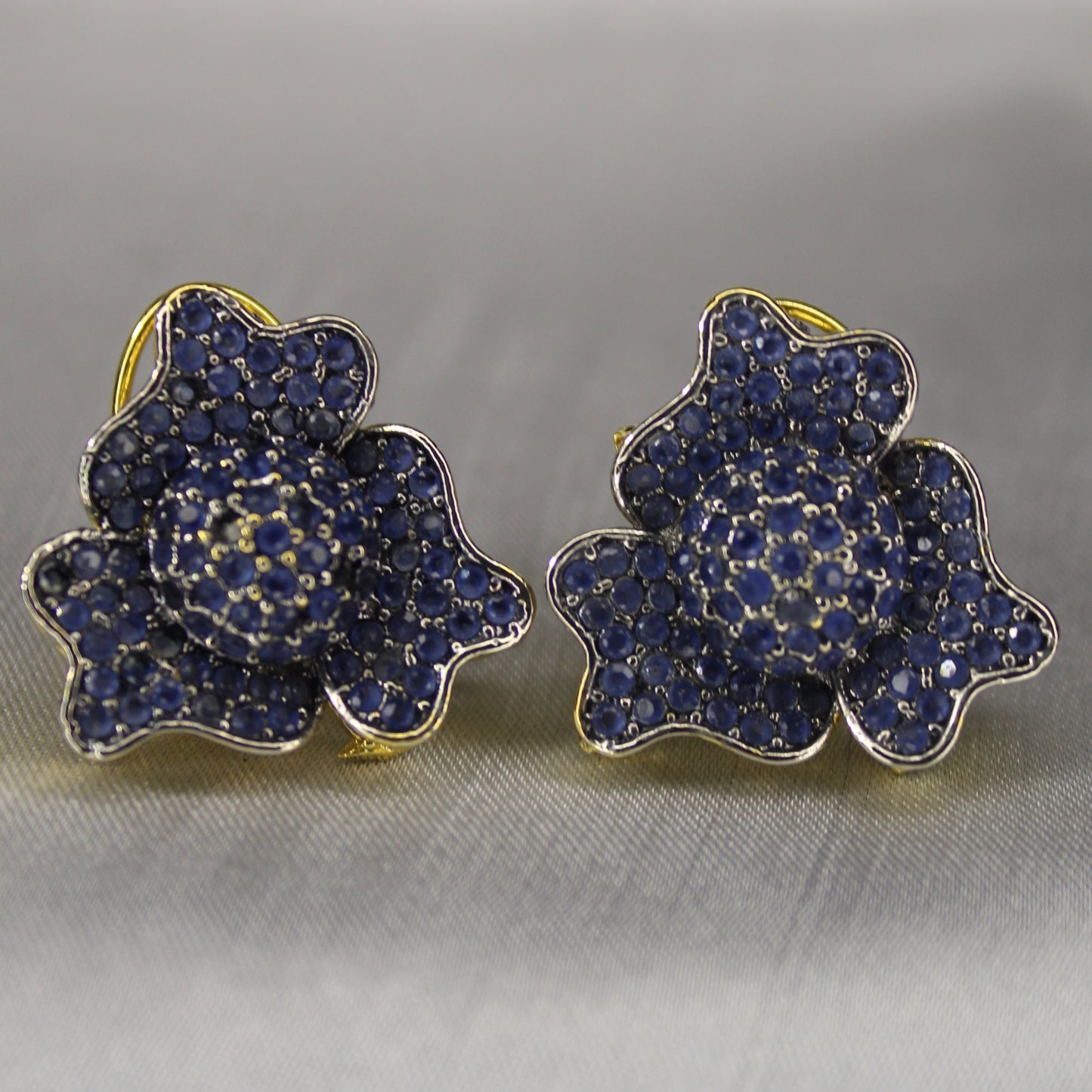 Gecenin Ear Ring