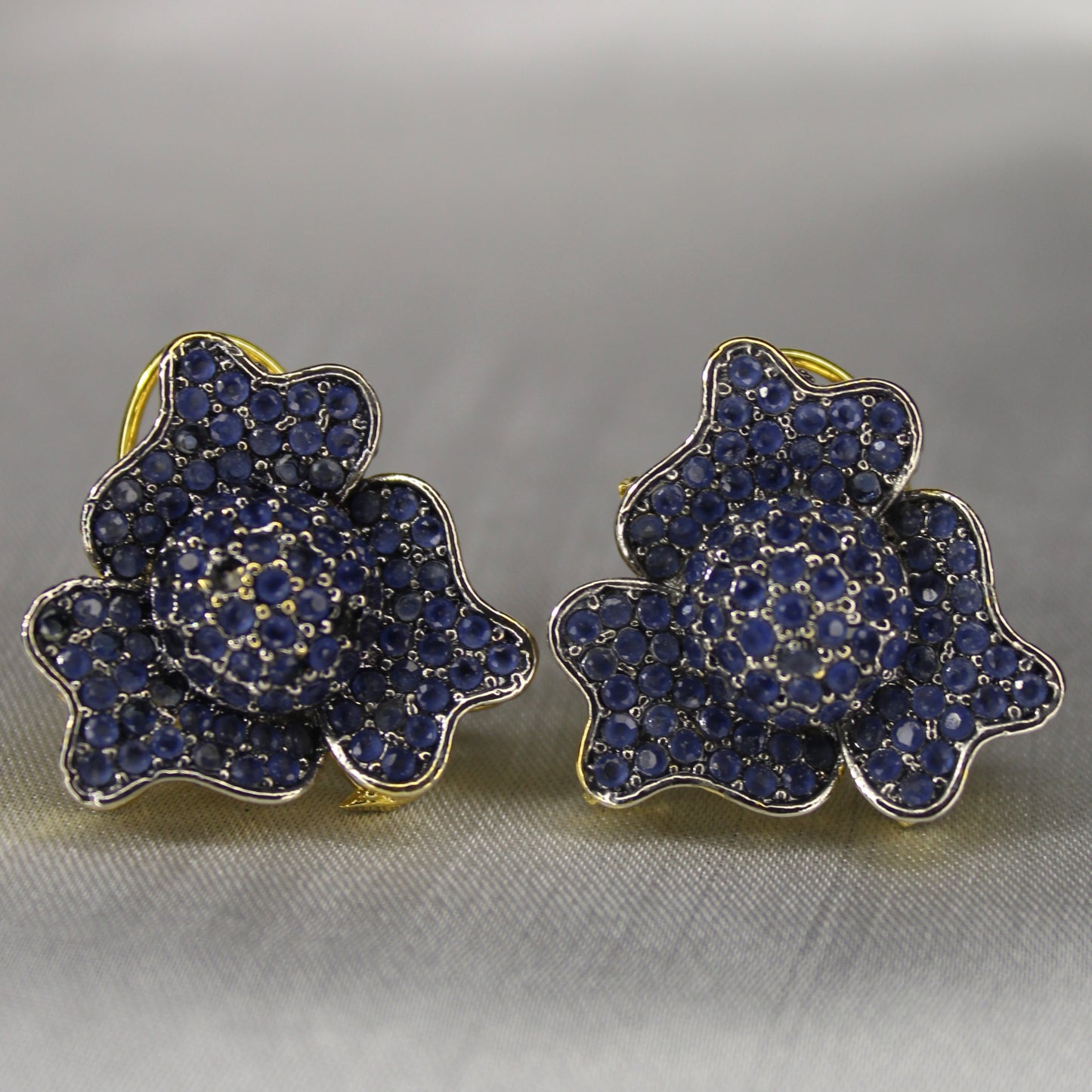 Gecenin Ear Ring