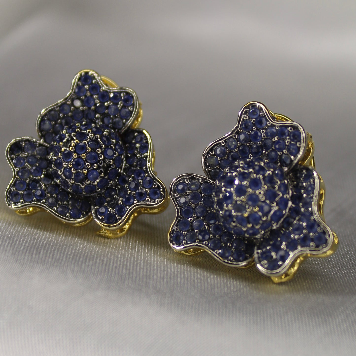 Gecenin Ear Ring