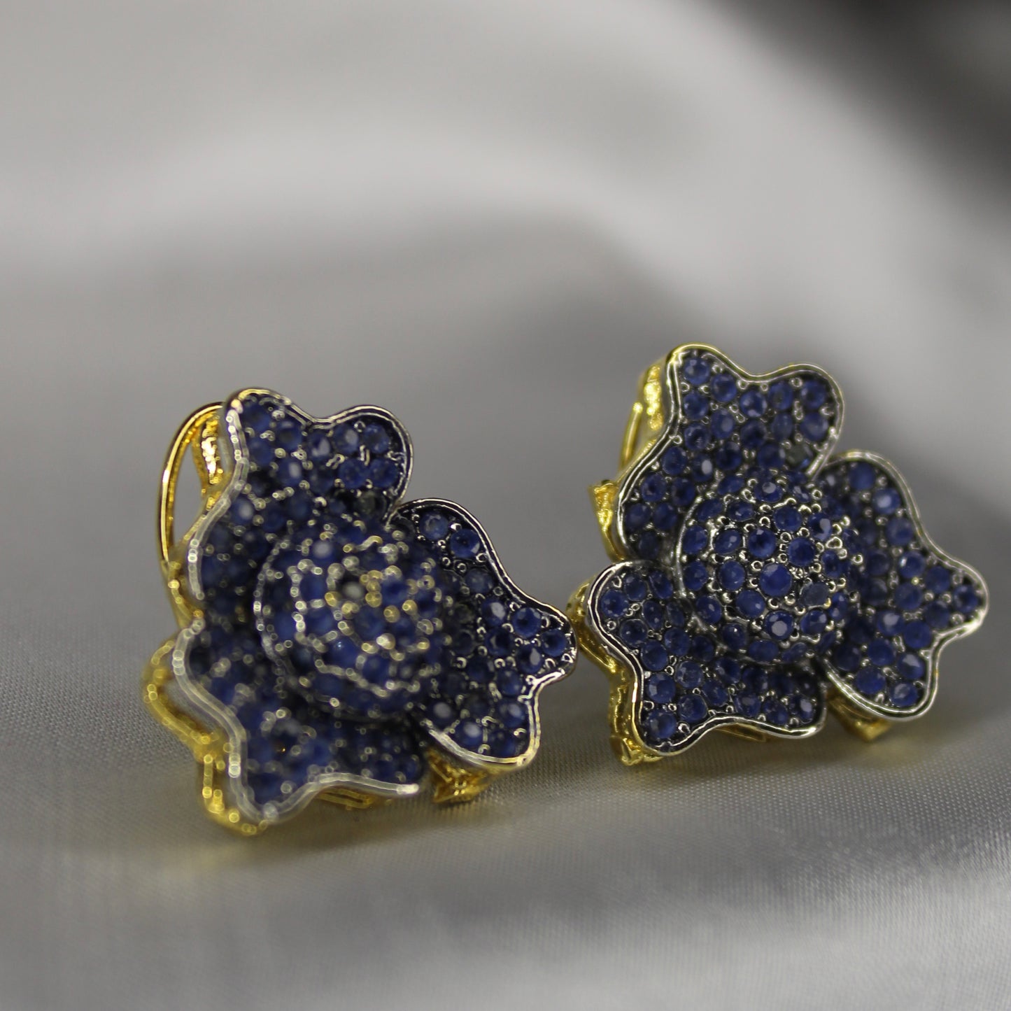 Gecenin Ear Ring