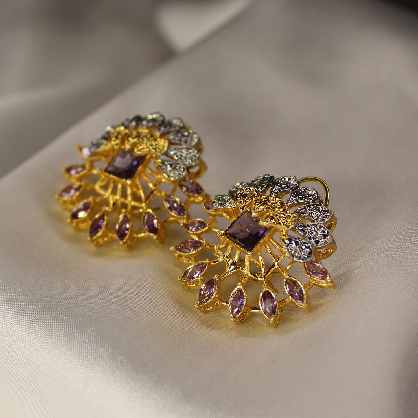 Sahane Elegant Ear Ring