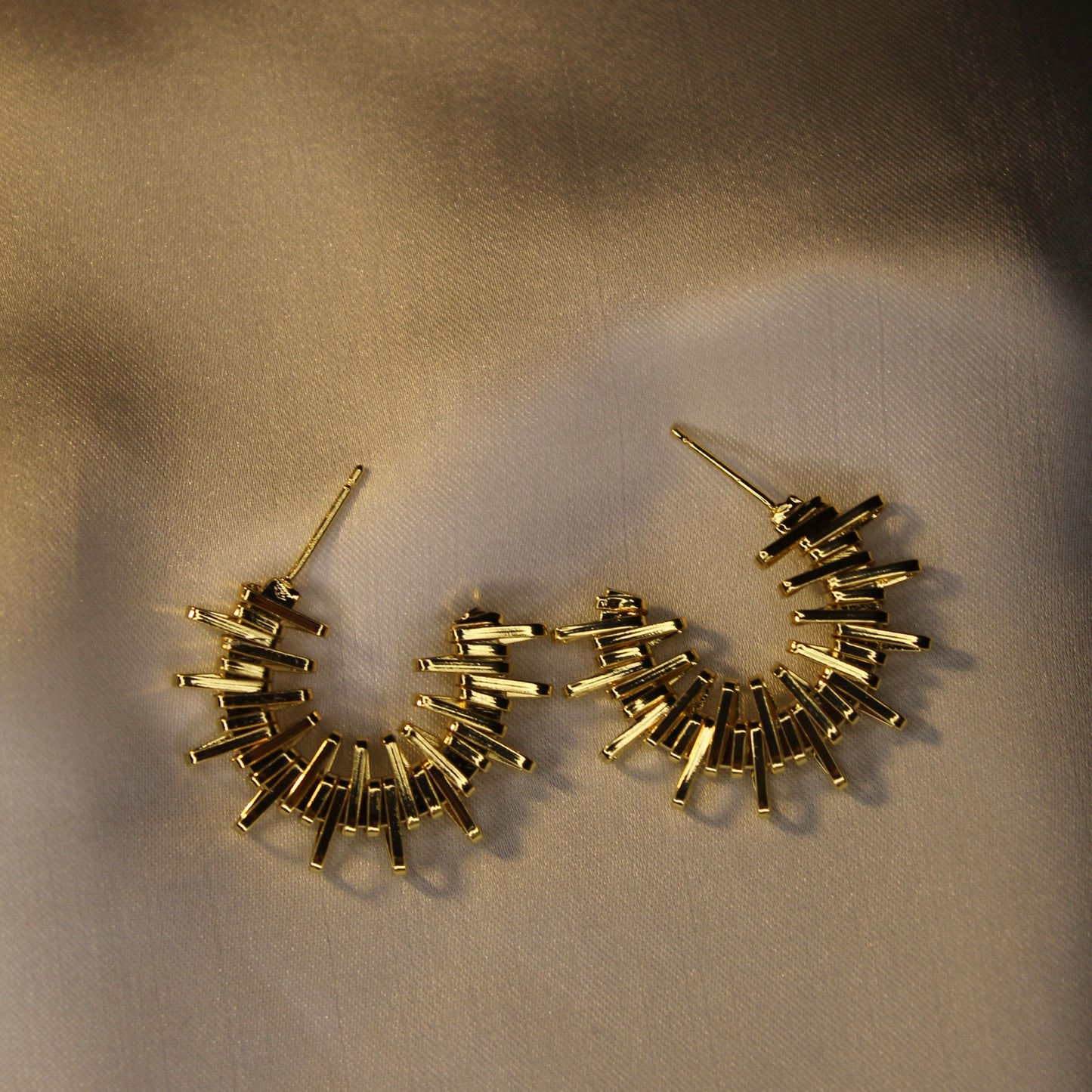 Virela Ear Ring