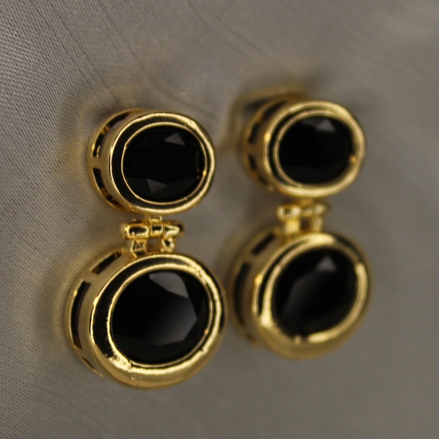 Calista Ear Ring