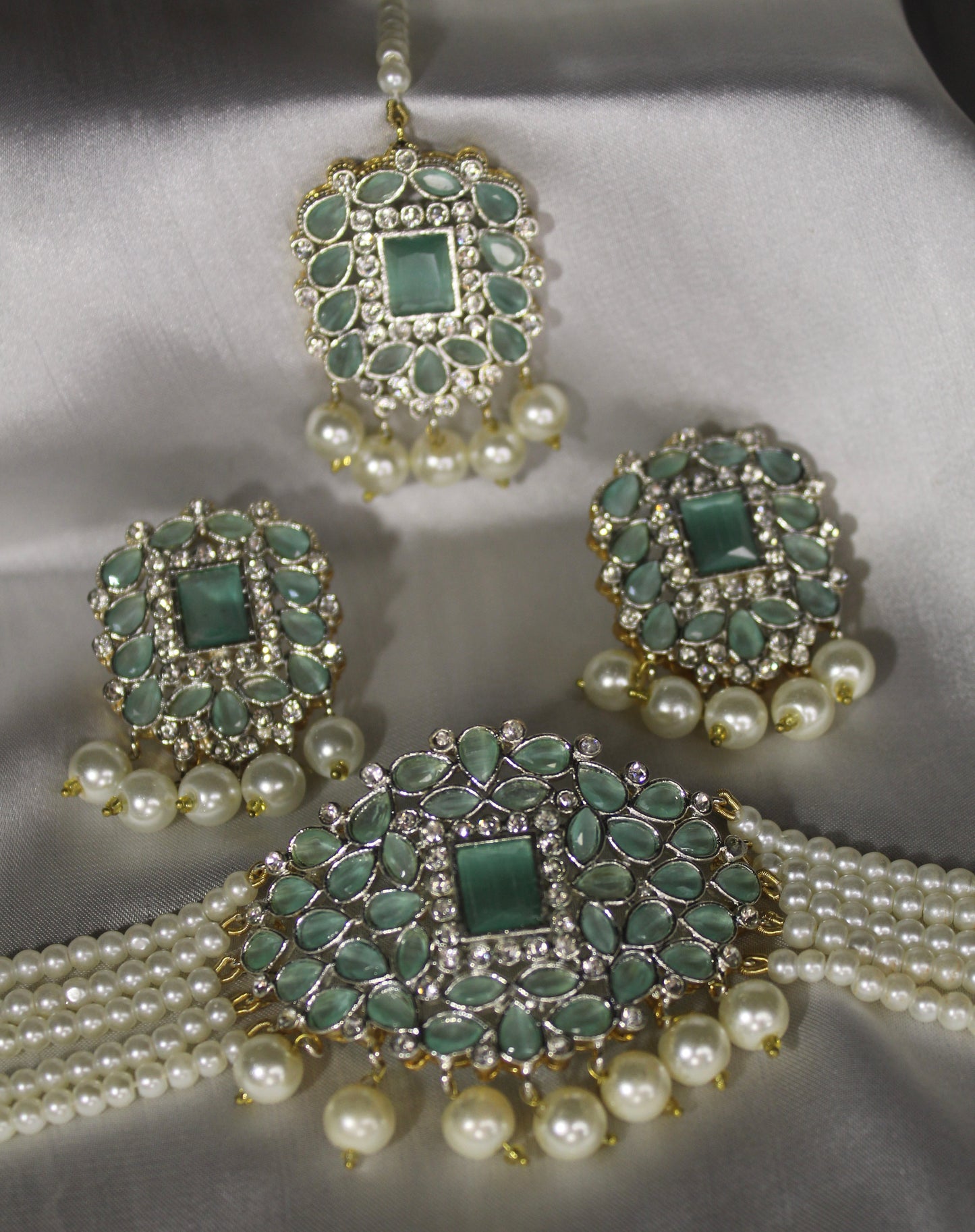 Zerafat Choker Set