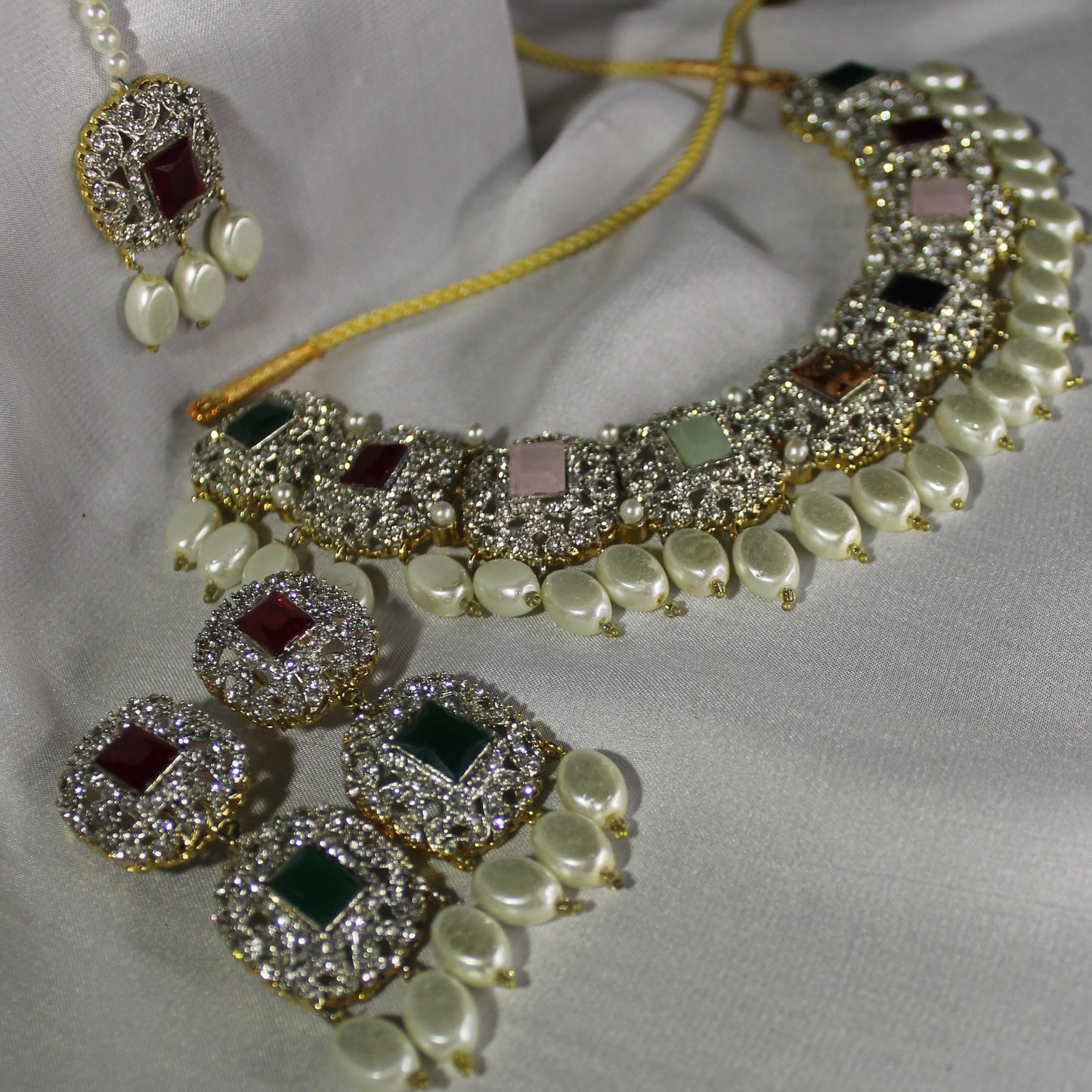 Zayra Choker Set