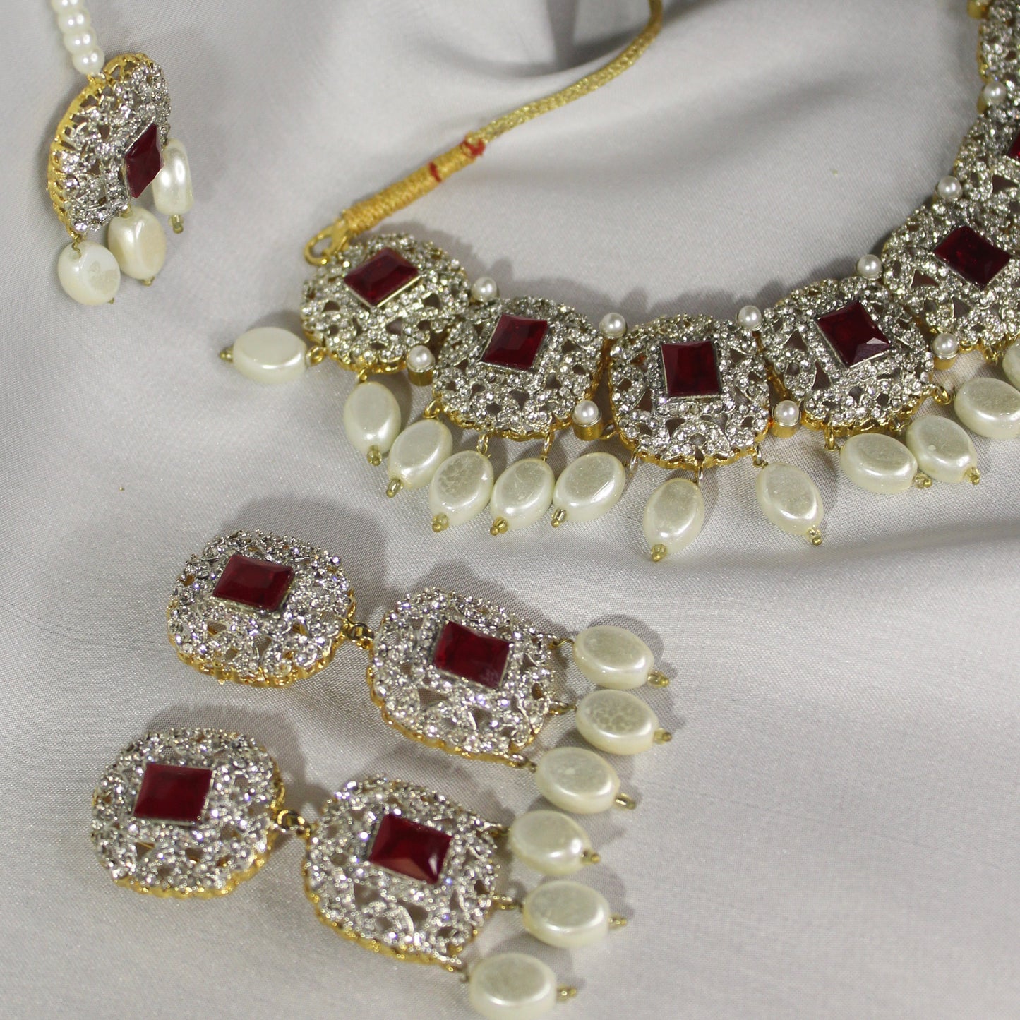 Zayra Choker Set