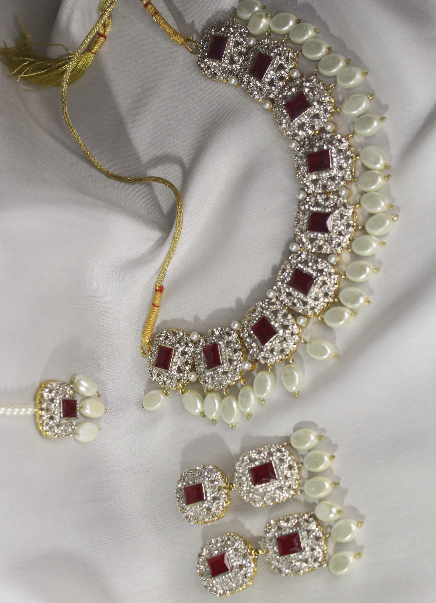 Zayra Choker Set