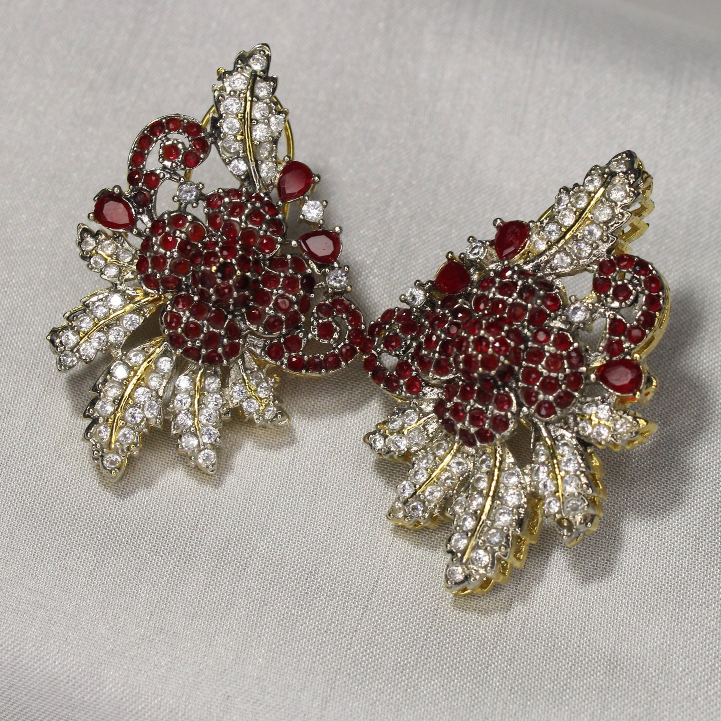 Elmas Clicekler Ear Ring