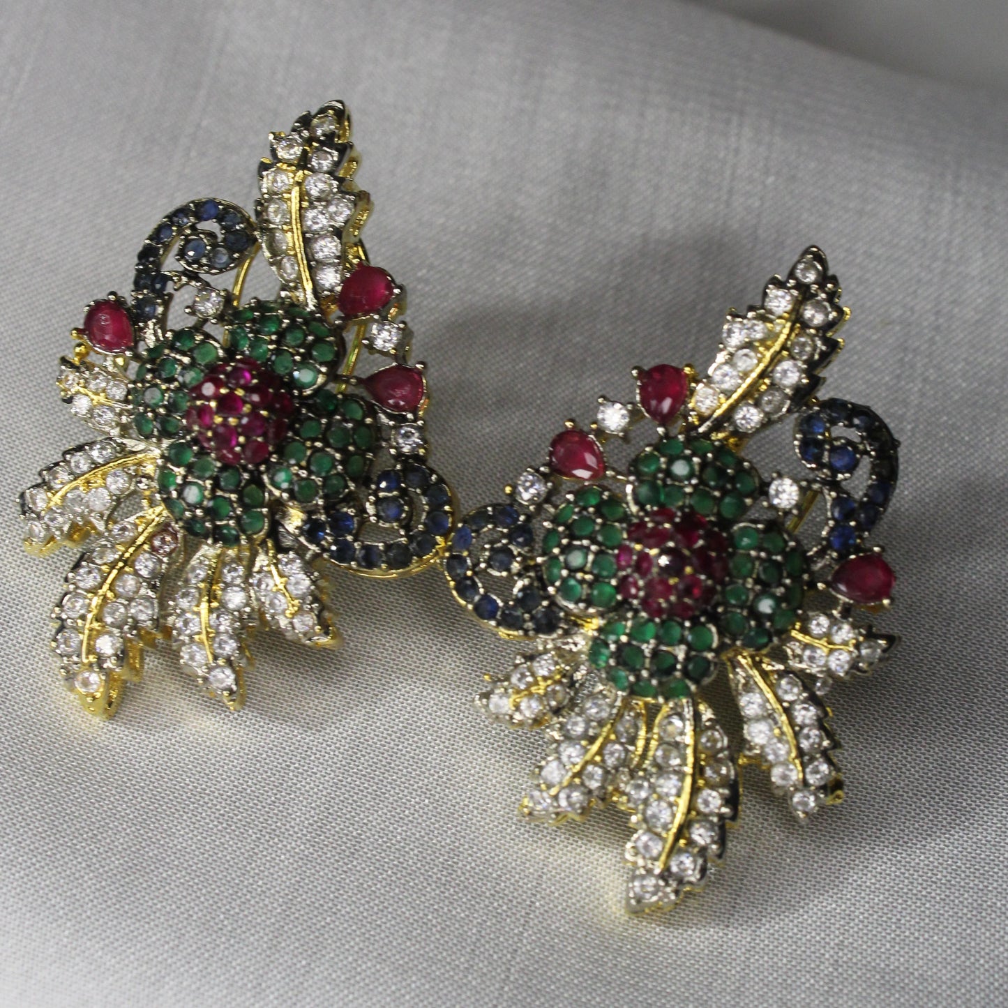 Elmas Clicekler Ear Ring