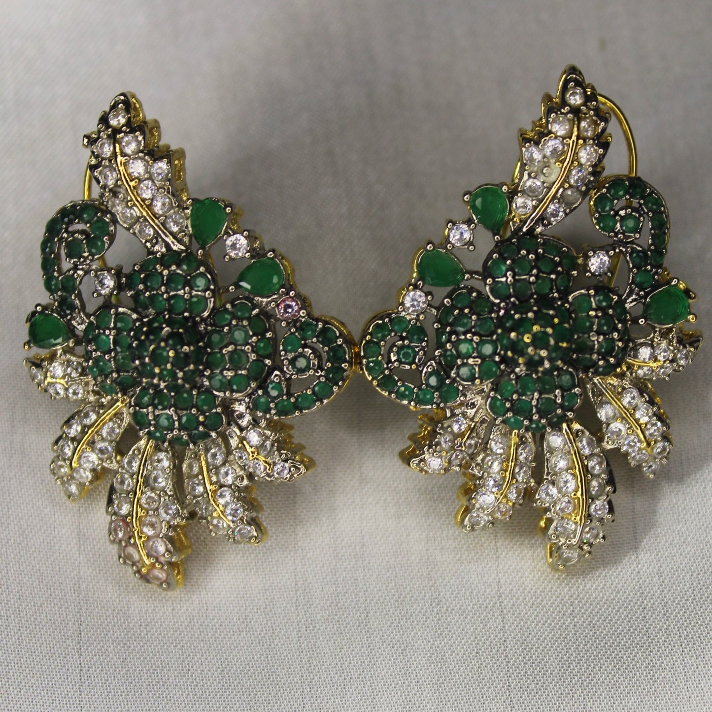 Elmas Clicekler Ear Ring