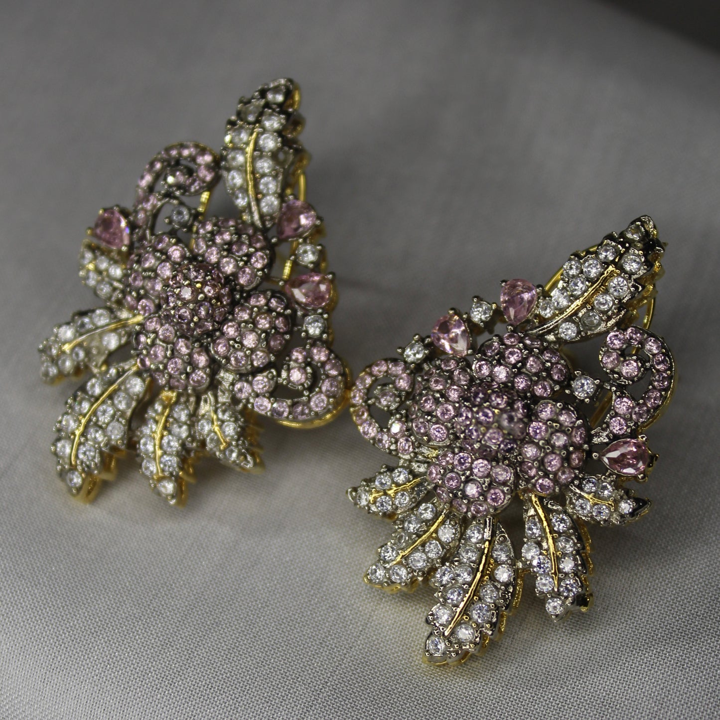 Elmas Clicekler Ear Ring
