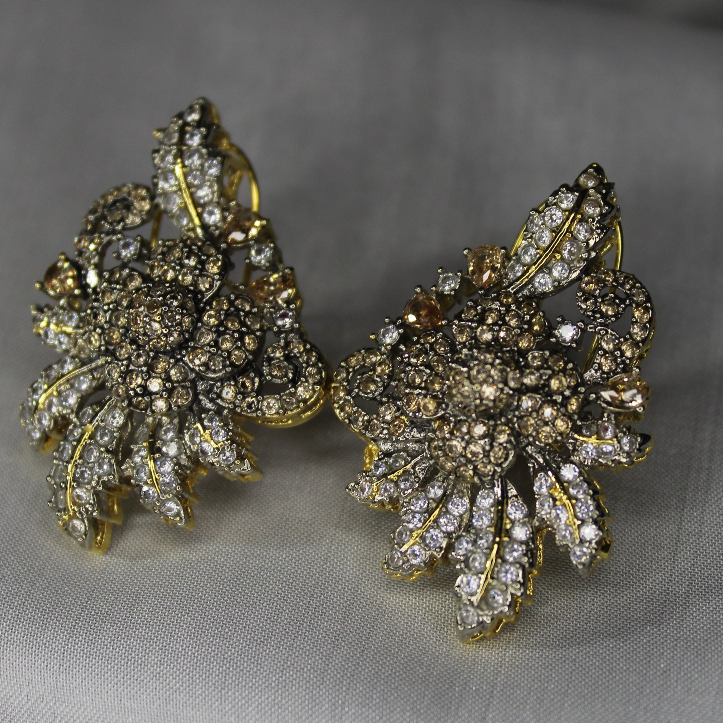 Elmas Clicekler Ear Ring