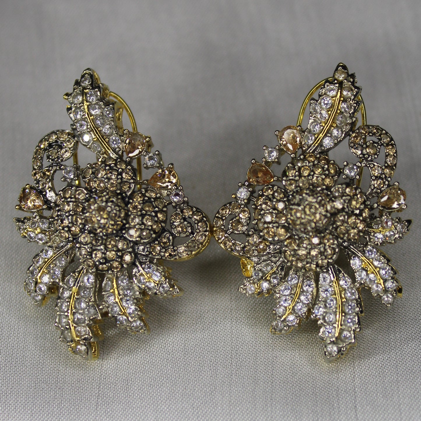 Elmas Clicekler Ear Ring