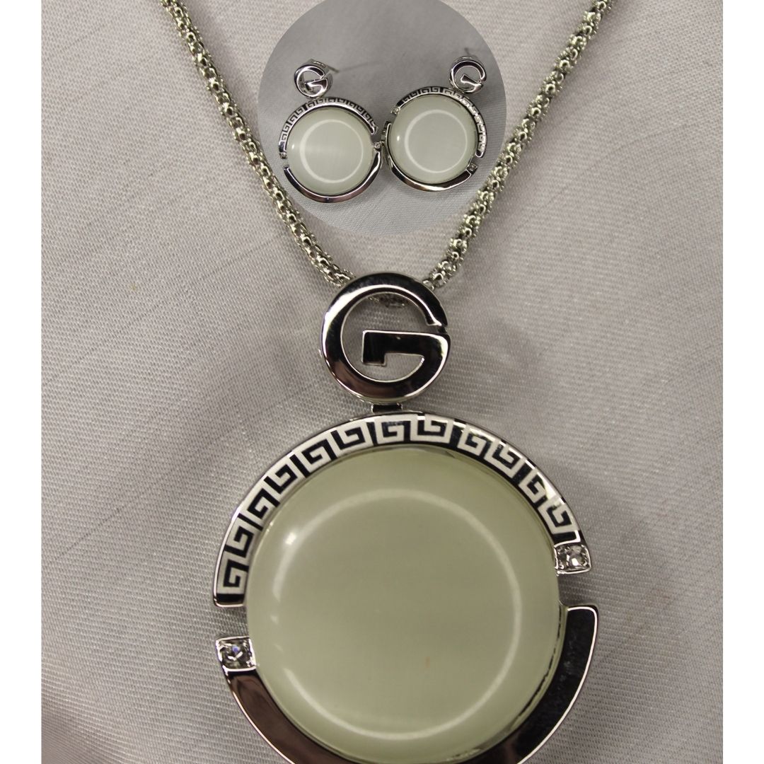 Lunara Locket Set