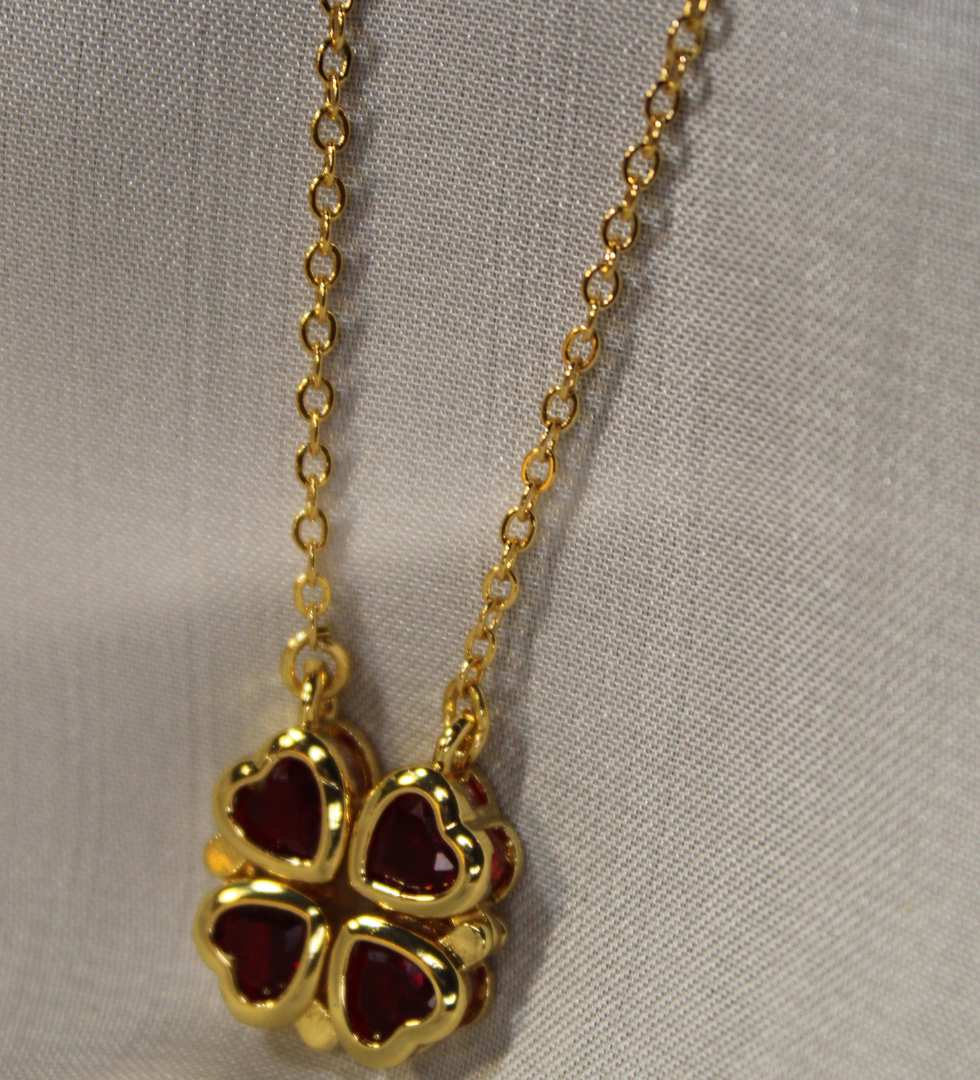 Magnatic 2 in 1 Locket Mehroon