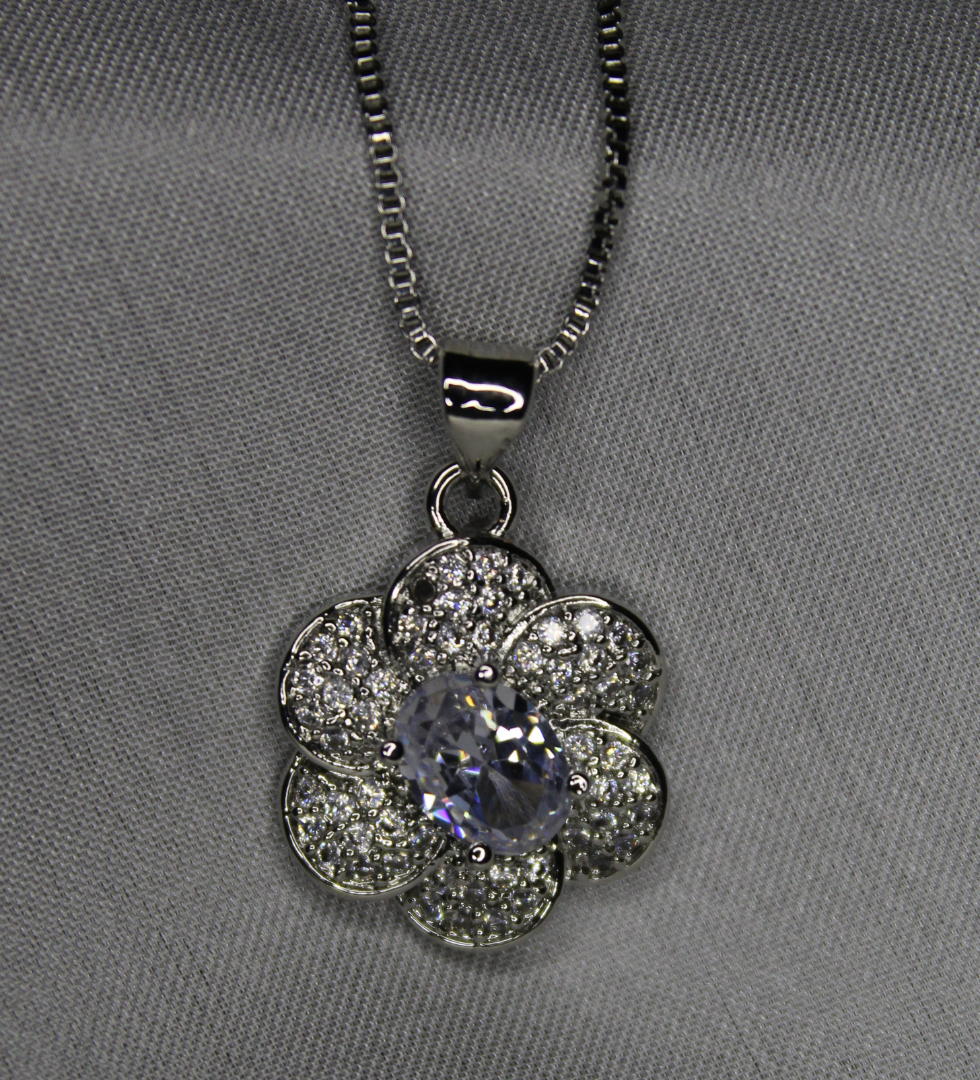 Floral Locket Metallic