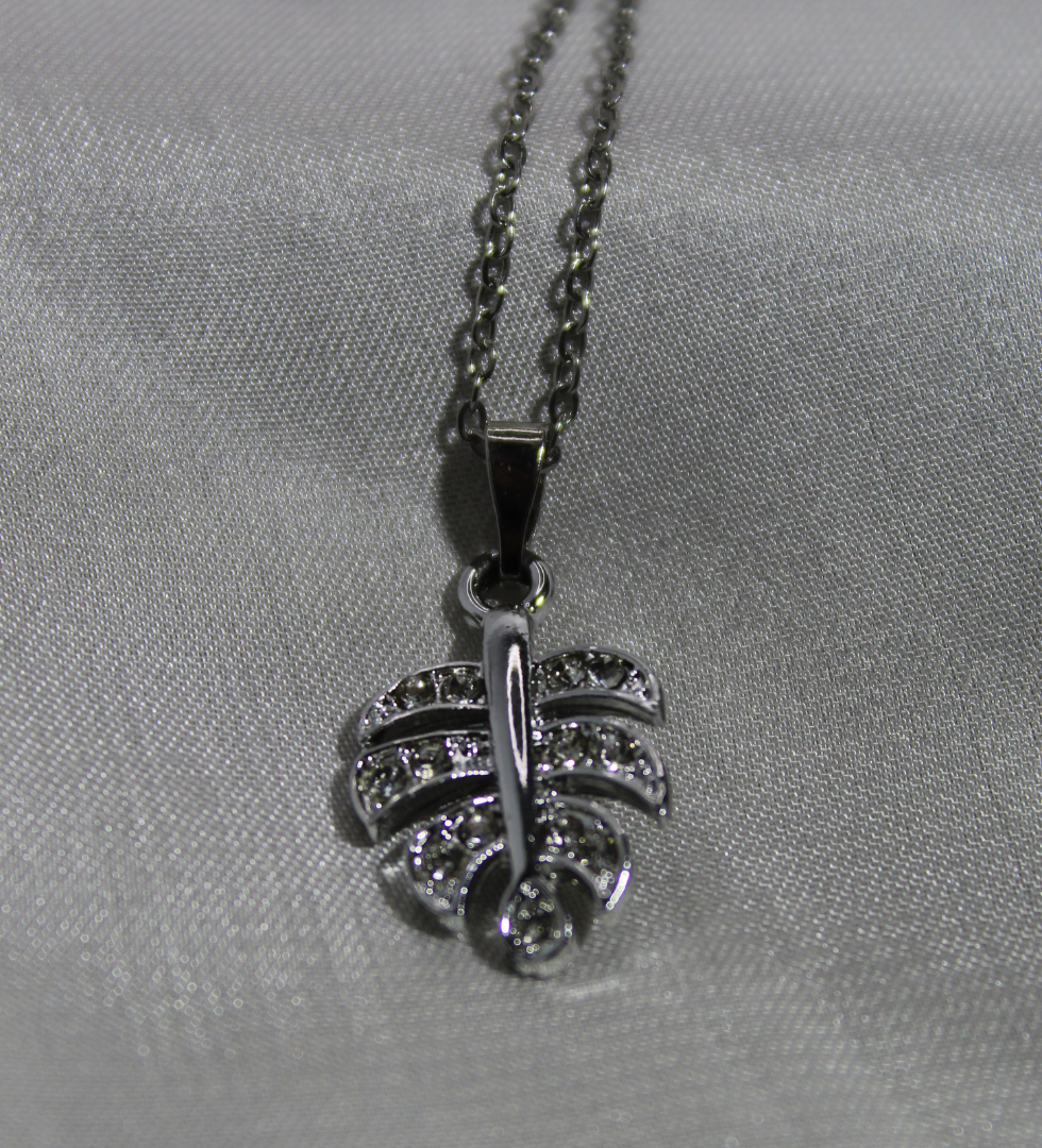 5 In 1 Shining Metallic Locket Set