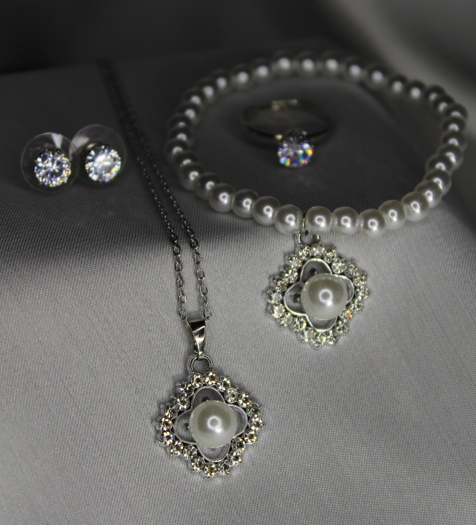 White Pearl Combo Set