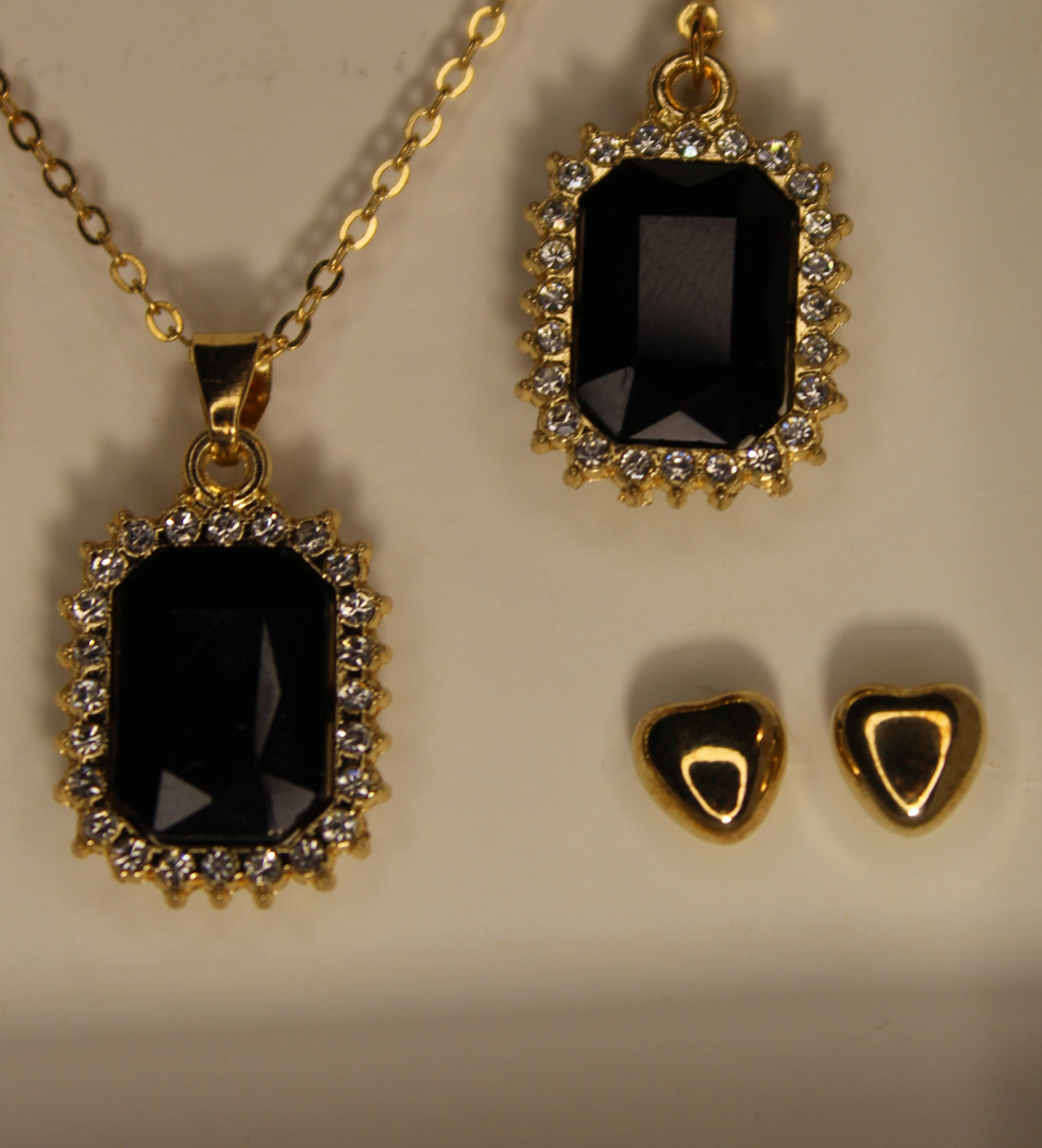 Black Pearl Set 4 in 1