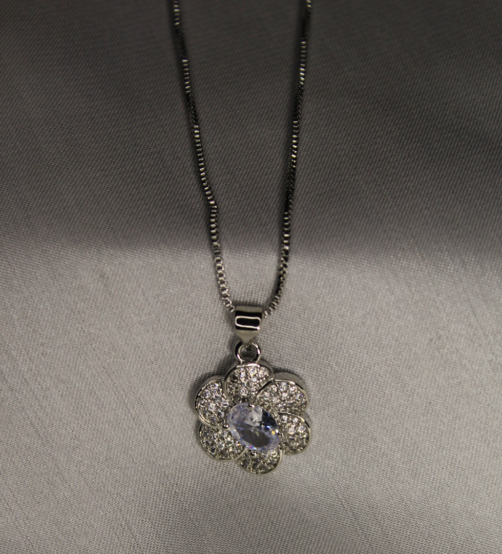 Floral Locket Metallic