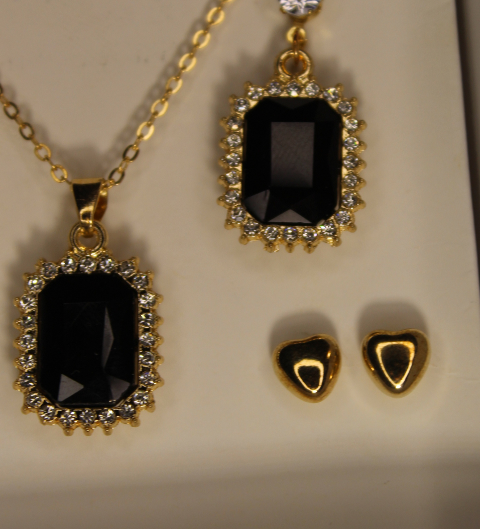Black Pearl Set 4 in 1