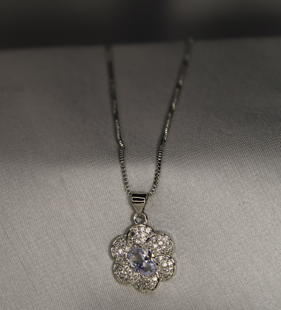 Floral Locket Metallic