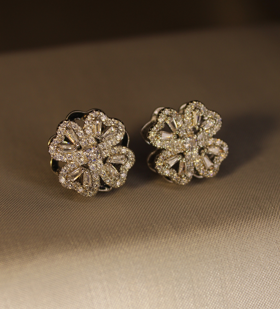 Shiner Earring Metallic