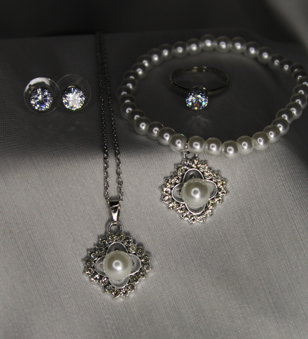 White Pearl Combo Set