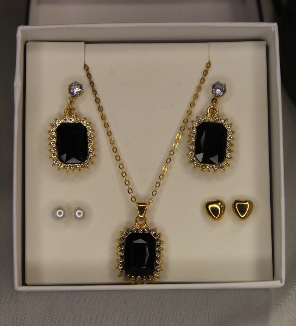 Black Pearl Set 4 in 1