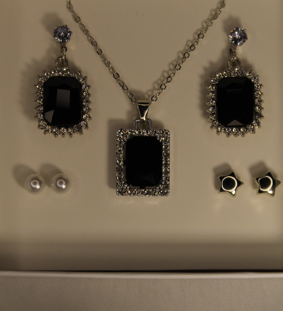 Black Blackish Set 4 in 1