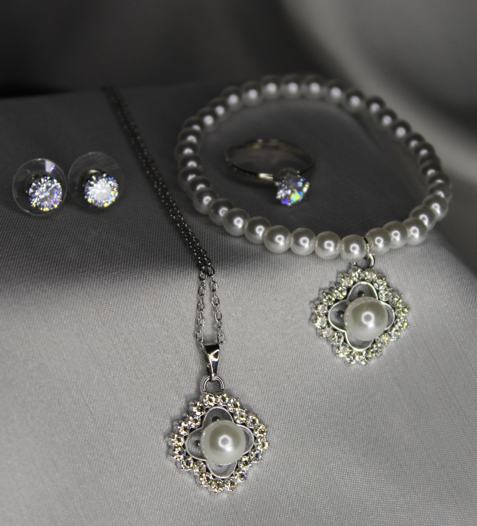 White Pearl Combo Set