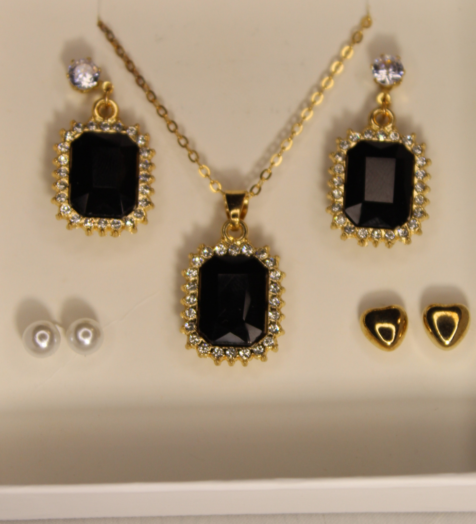 Black Pearl Set 4 in 1