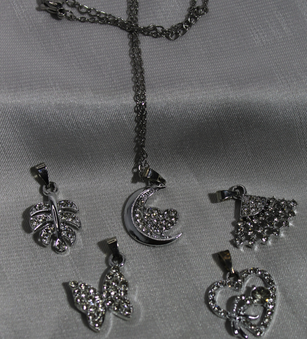 5 In 1 Shining Metallic Locket Set
