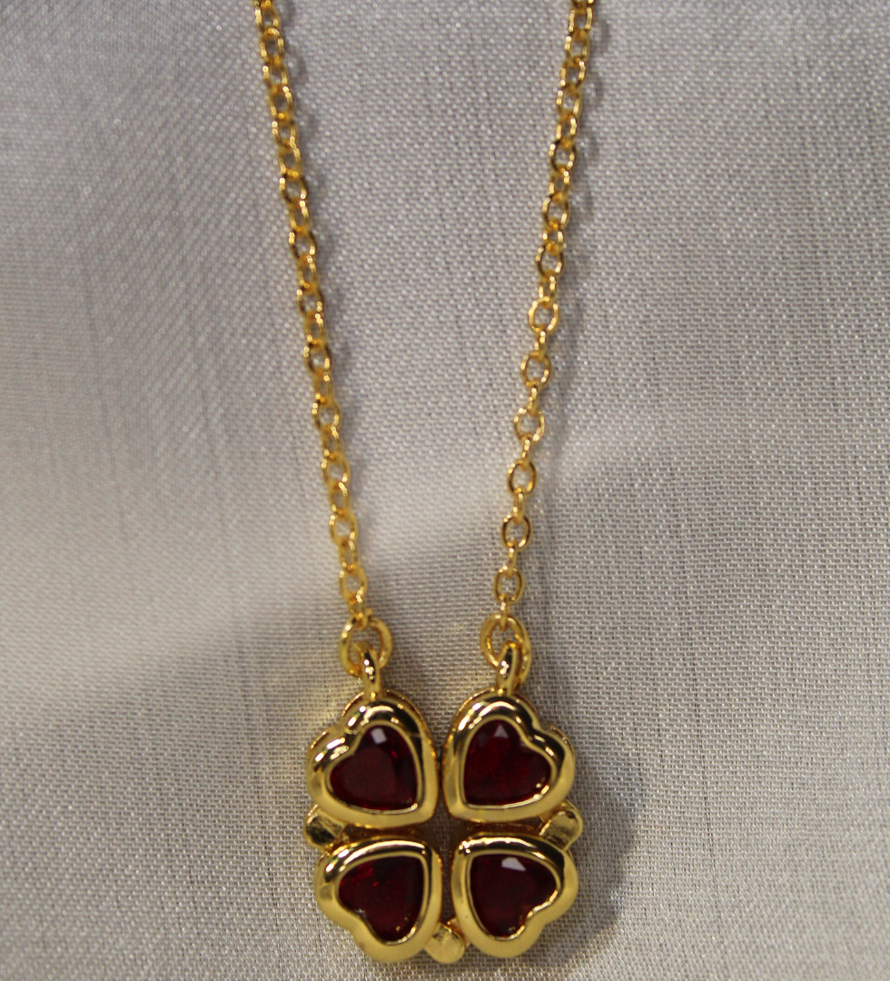 Magnatic 2 in 1 Locket Mehroon