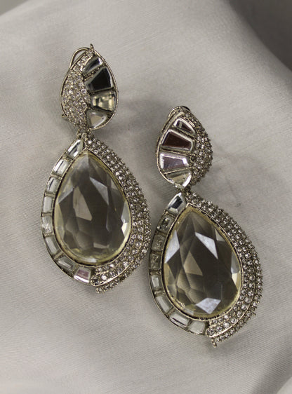 Aylin Ear Ring