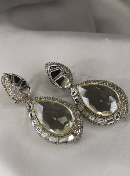Aylin Ear Ring