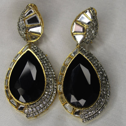 Aylin Ear Ring