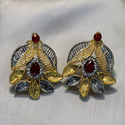 Zumrut Ear Ring