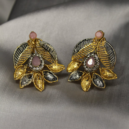 Zumrut Ear Ring