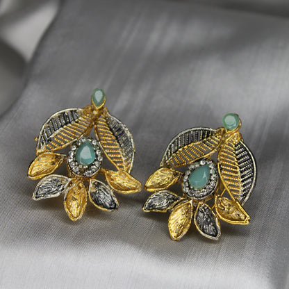 Zumrut Ear Ring