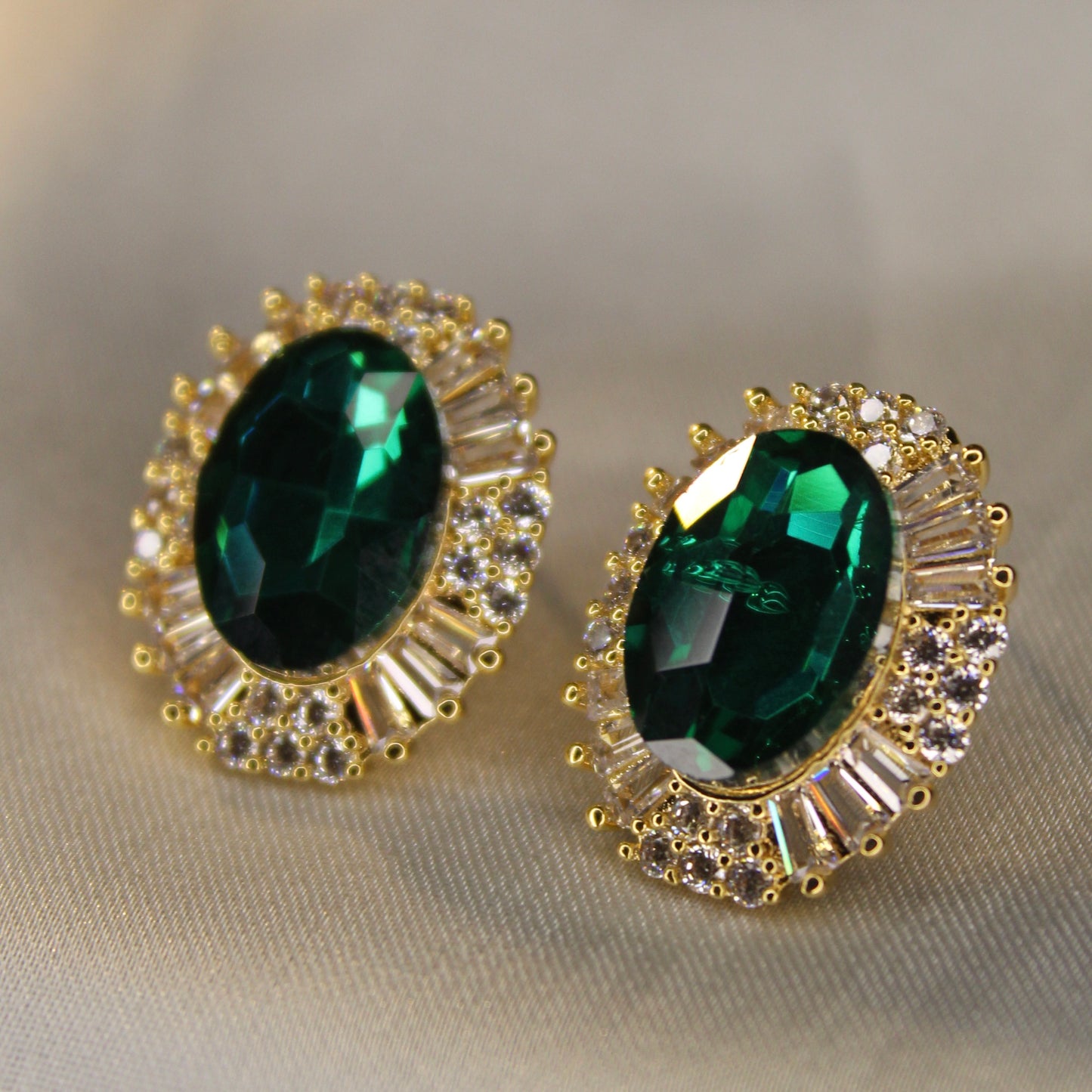 Glaciera  Ear Ring